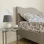 Foscolo 20 아파트
