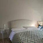 Foscolo 20 아파트